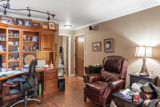 5405 Somerset LANE S, Greenfield, WI 53221