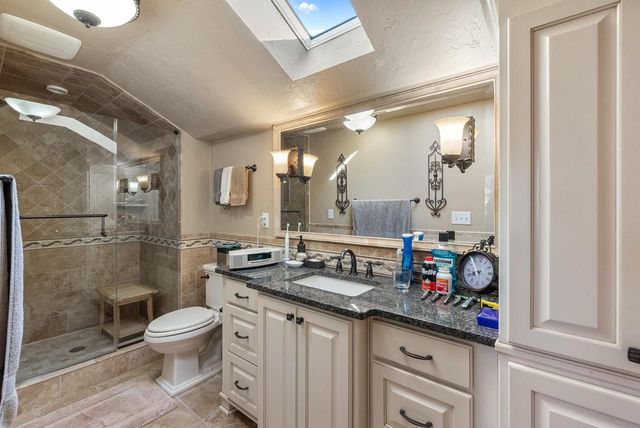 5405 Somerset LANE S, Greenfield, WI 53221