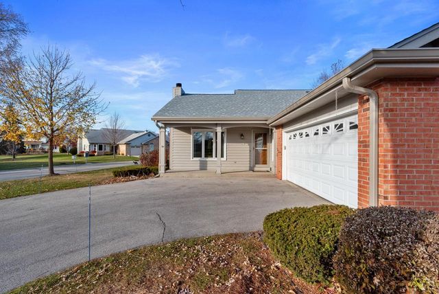 5405 Somerset LANE S, Greenfield, WI 53221