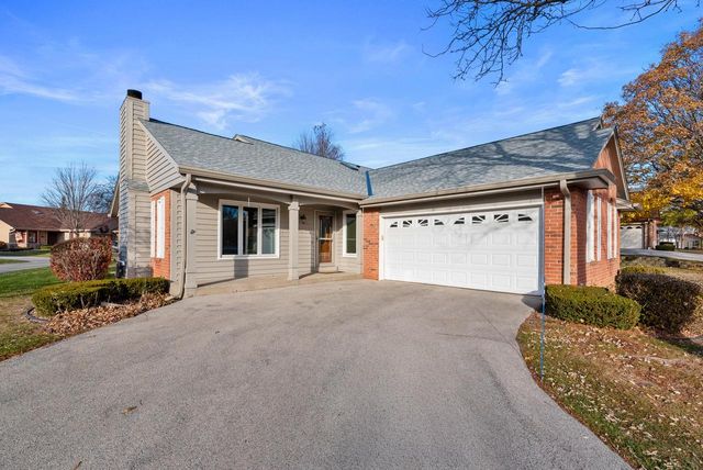 5405 Somerset LANE S, Greenfield, WI 53221