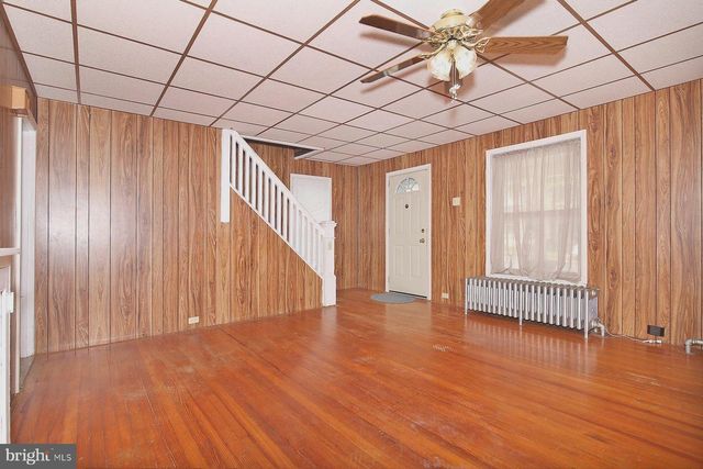 17 MORNINGSIDE AVE, Cleona, PA 17042