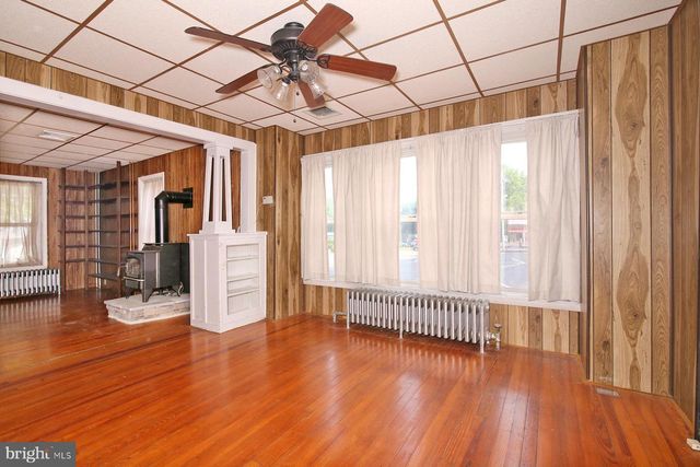 17 MORNINGSIDE AVE, Cleona, PA 17042