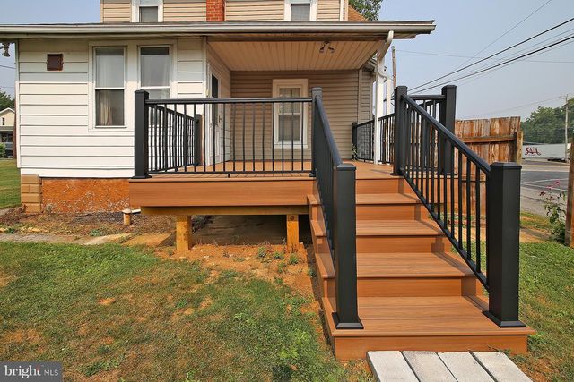 17 MORNINGSIDE AVE, Cleona, PA 17042