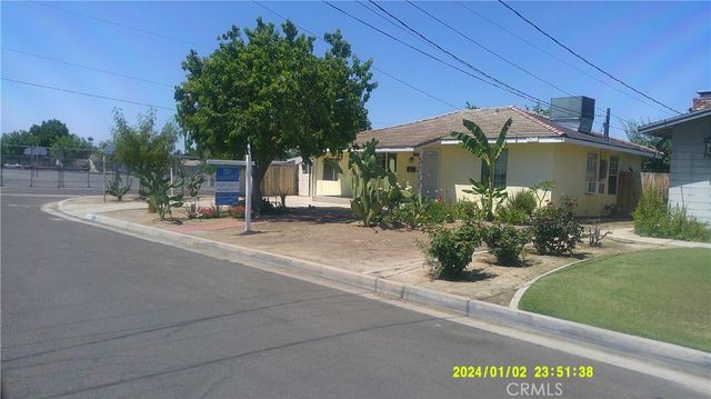 1033 Chapel Drive, Bakersfield, CA 93304