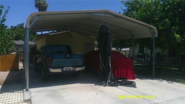 1033 Chapel Drive, Bakersfield, CA 93304