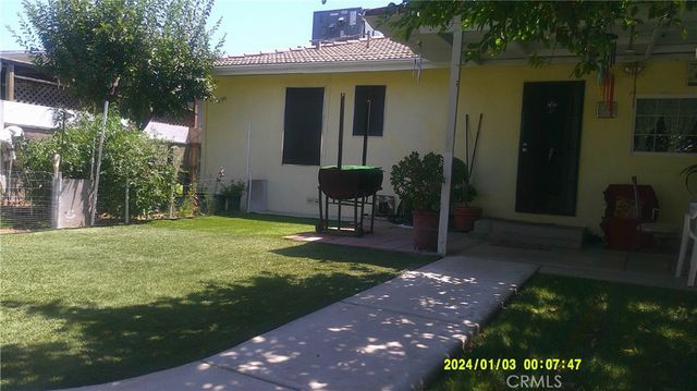 1033 Chapel Drive, Bakersfield, CA 93304