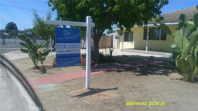 1033 Chapel Drive, Bakersfield, CA 93304