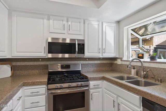 8482 N Bank Drive, Ventura, CA 93004