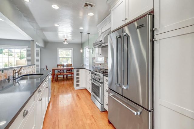 2729 Kroy Way, Sacramento, CA 95817