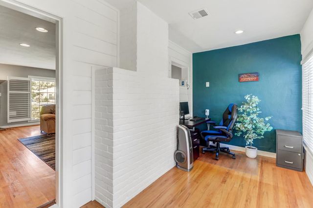 2729 Kroy Way, Sacramento, CA 95817