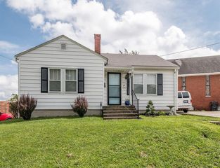 411 N 3rd Street, Richmond, KY 40475