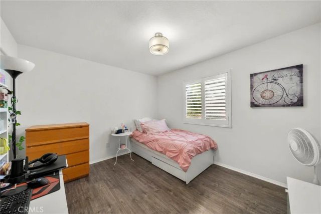 28341 Willow Court, Saugus, CA 91350