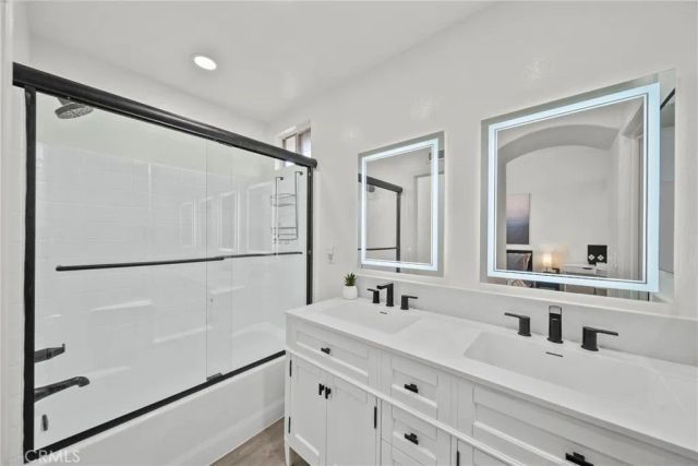 28341 Willow Court, Saugus, CA 91350