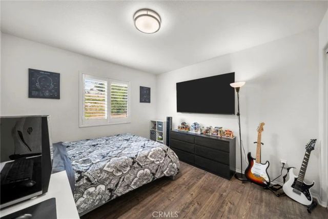 28341 Willow Court, Saugus, CA 91350
