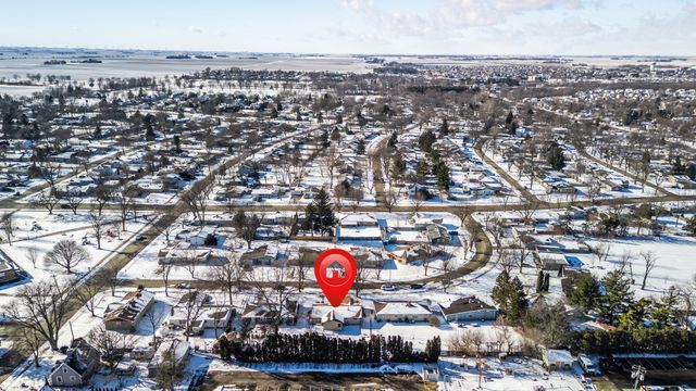 1118 HOLMES Place, Dekalb, IL 60115