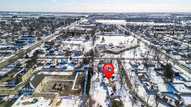 1118 HOLMES Place, Dekalb, IL 60115