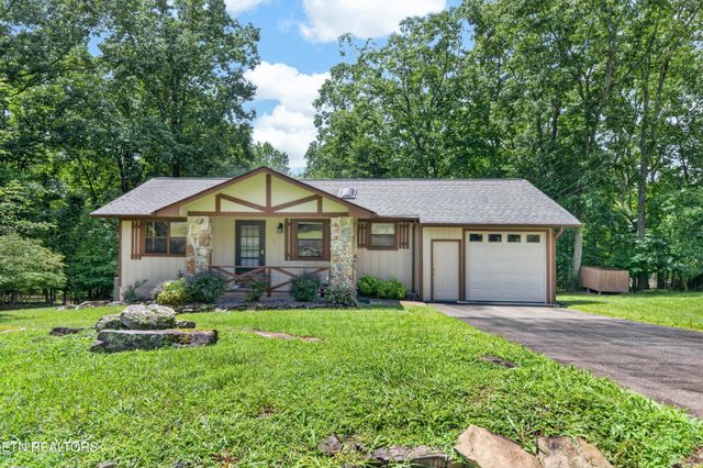 36 Druid Circle, Crossville, TN 38558