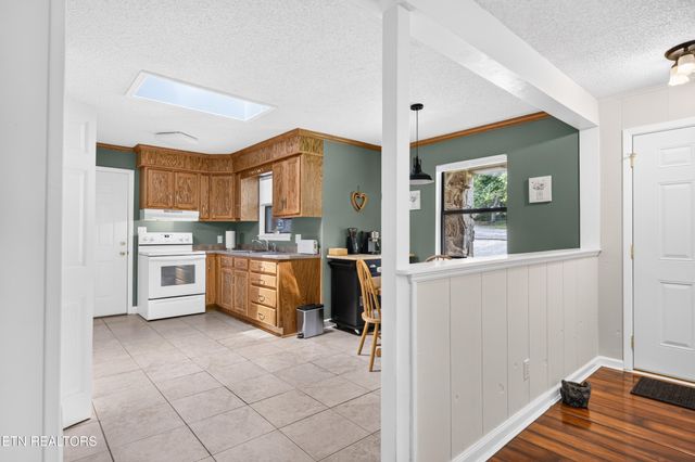 36 Druid Circle, Crossville, TN 38558