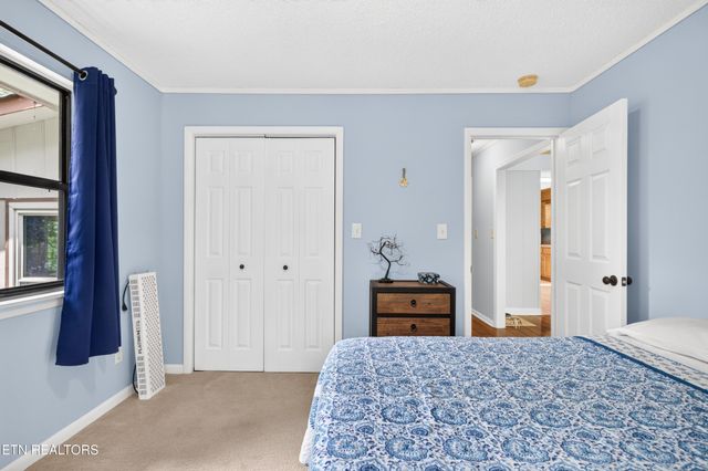 36 Druid Circle, Crossville, TN 38558