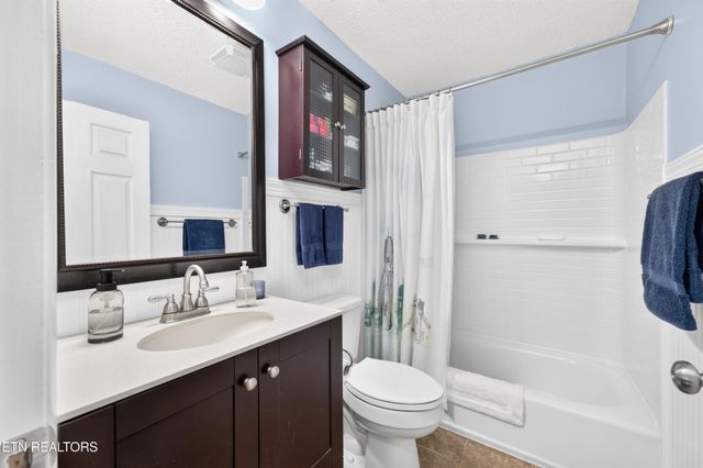 36 Druid Circle, Crossville, TN 38558