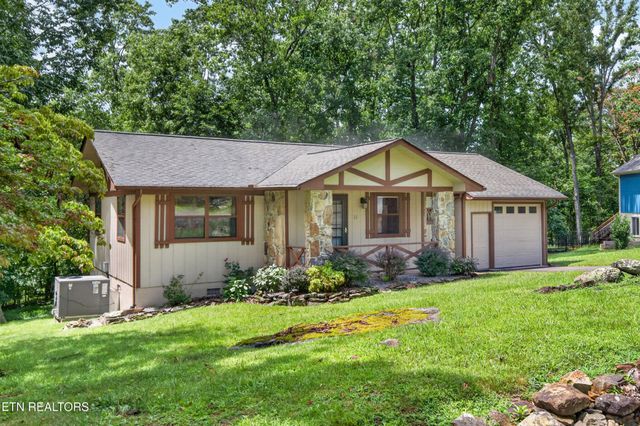 36 Druid Circle, Crossville, TN 38558