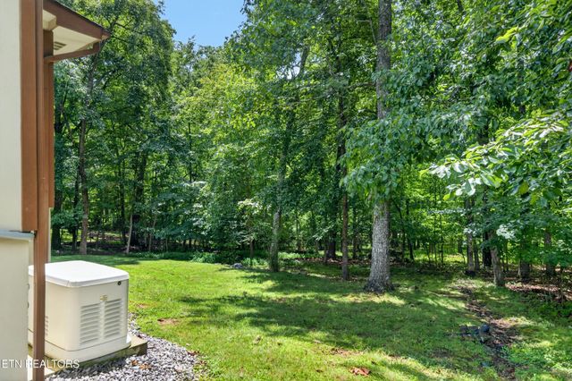 36 Druid Circle, Crossville, TN 38558