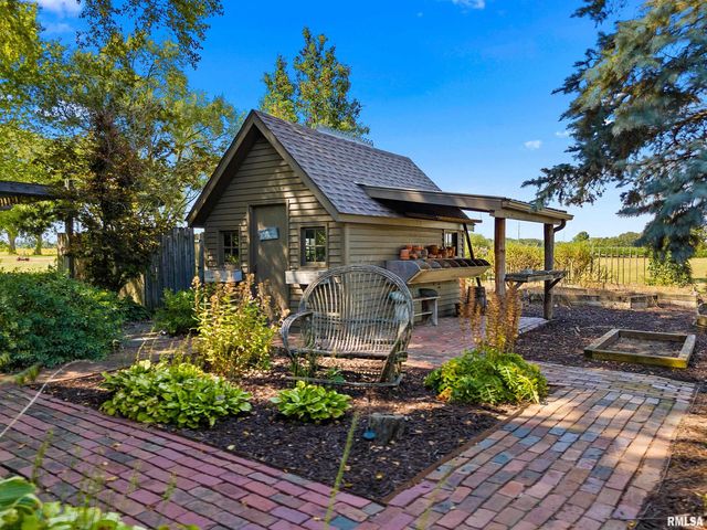 10505 W RIEKENA Road, Mapleton, IL 61547