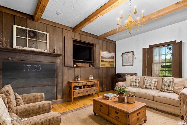 10505 W RIEKENA Road, Mapleton, IL 61547