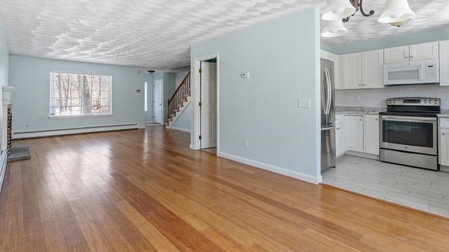 63 Governors Hill 63, West Warwick, RI 02893