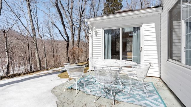 63 Governors Hill 63, West Warwick, RI 02893