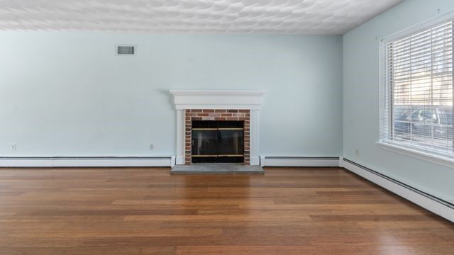 63 Governors Hill 63, West Warwick, RI 02893
