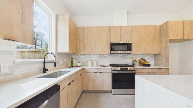 6058 Cebra Road, Houston, TX 77091