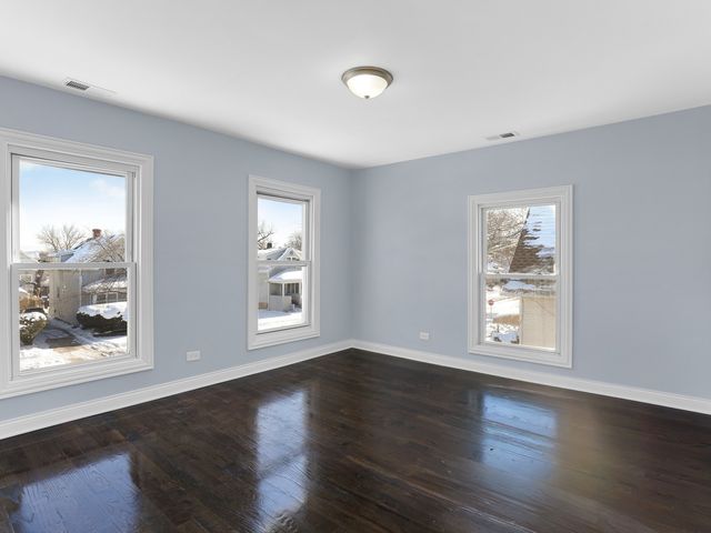 612 S 3RD Avenue, Maywood, IL 60153