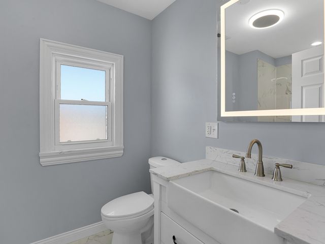 612 S 3RD Avenue, Maywood, IL 60153