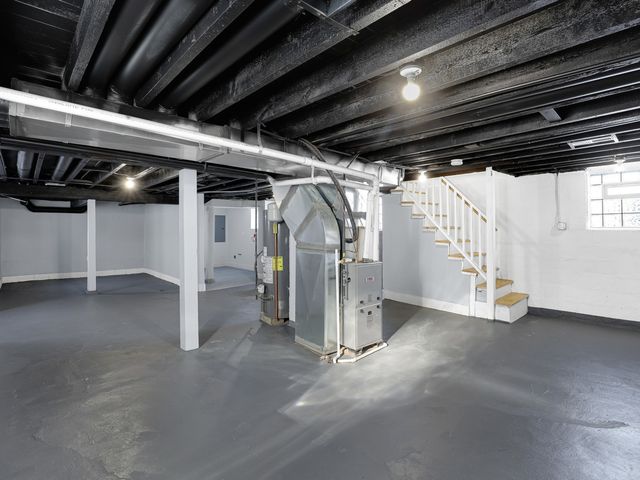 612 S 3RD Avenue, Maywood, IL 60153