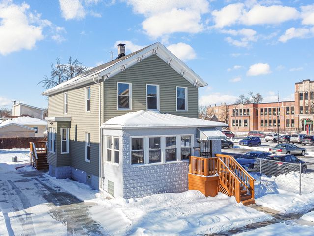 612 S 3RD Avenue, Maywood, IL 60153