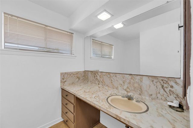 1243 North Jefferson Highway, La Grange, TX 78945