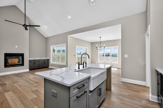 47 Hills Lane, Lancaster, KY 40444