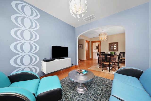 2347 Clarence Avenue, Berwyn, IL 60402