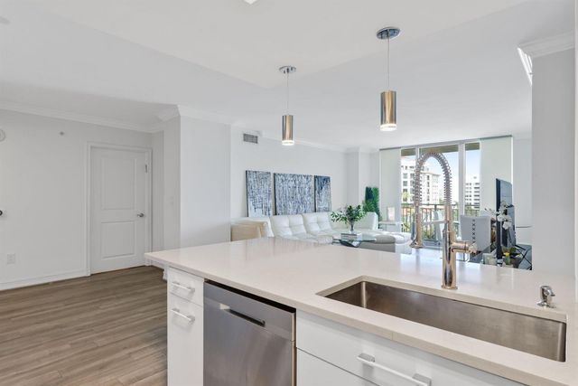 99 SE Mizner Boulevard 609, Boca Raton, FL 33432
