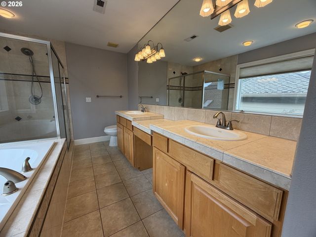 14210 Se ROLLING MEADOWS Dr, Happy Valley, OR 97086