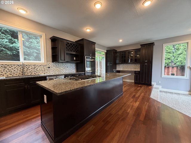 14210 Se ROLLING MEADOWS Dr, Happy Valley, OR 97086