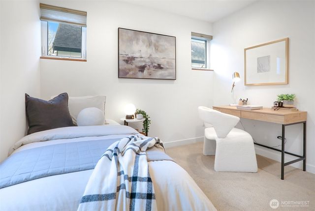 10344 Wallingford Avenue N, Seattle, WA 98133