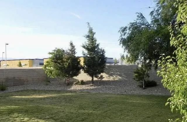 12515 Tamarisk, Victorville, CA 92395