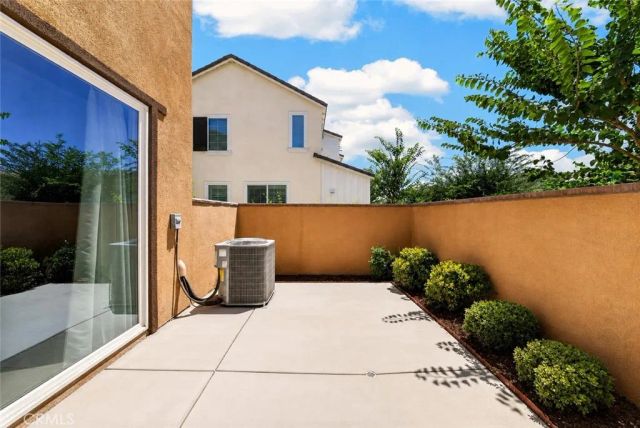 8564 Exposition, Chino, CA 91708
