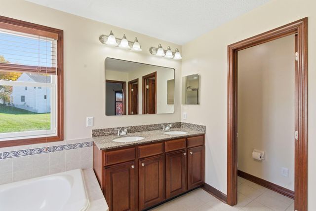 2617 Arbor Park, Newark, OH 43055