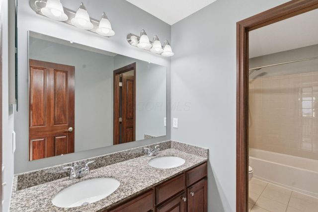 2617 Arbor Park, Newark, OH 43055