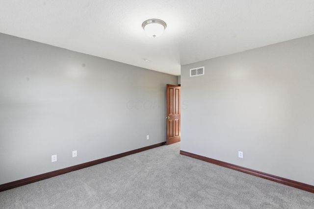 2617 Arbor Park, Newark, OH 43055