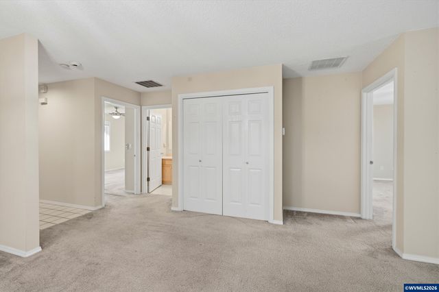 9721 SW Tualatin Rd, Tualatin, OR 97062