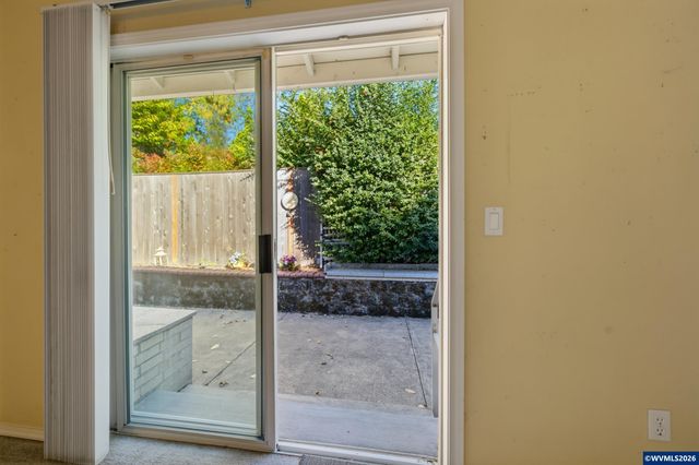 9721 SW Tualatin Rd, Tualatin, OR 97062
